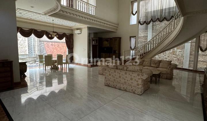 Disewakan Rumah Villa Bukit Regency 2 Surabaya Full Furnish Ada Kolam Renang dan Kolam Ikan 2