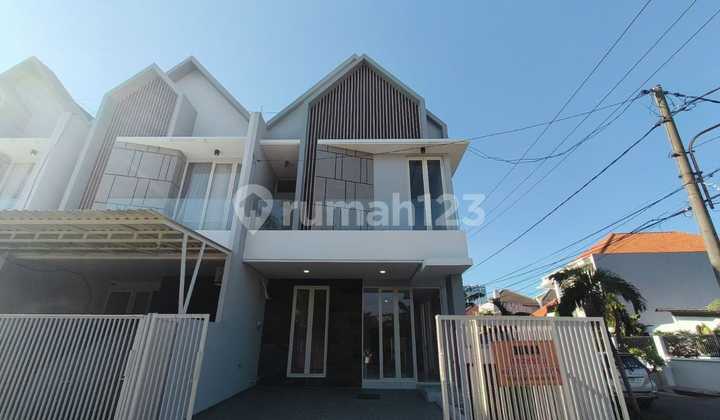 Dijual Rumah Manyar Surabaya dekat Sekolah Petra