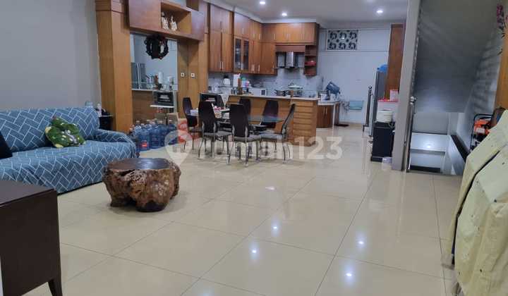 Rumah Cantik di Grogol Ukuran 6x28