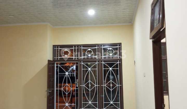 For Sale Fast House in Cemara 1 Cluster, Banjar Wijaya, Tangerang. 2