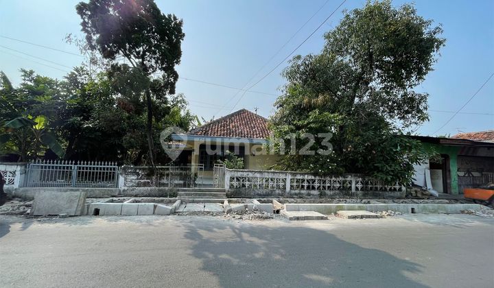 Nice Freehold House in Pasar Anyar Tangerang, Tangerang Unfurnished. 2