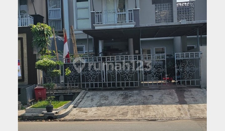 Rumah Bagus SHM boulevard Banjar Wijaya, Tangerang Unfurnished
