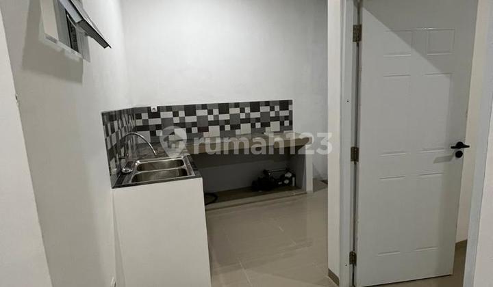 For Sale: Nice Semi-Furnished House with SHM in Banjar Wijaya, Tangerang 2