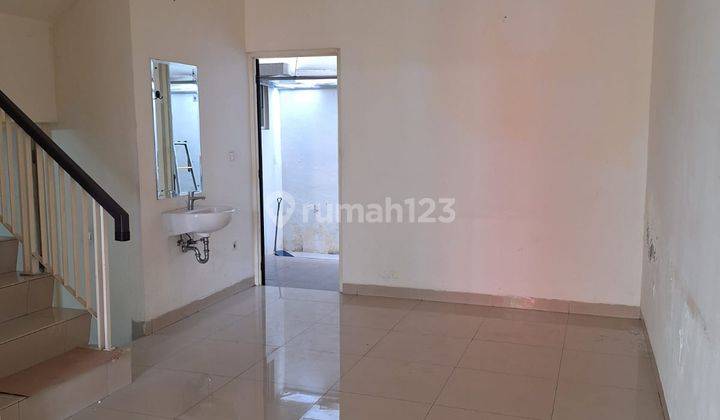 Dijual Rumah 2 Lantai Di Green Lake City, Jakarta Barat 2