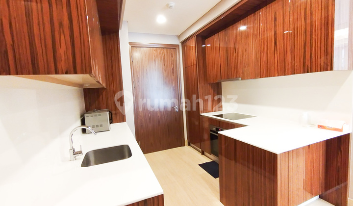 South Hills Low Floor Coldwell Banker 2