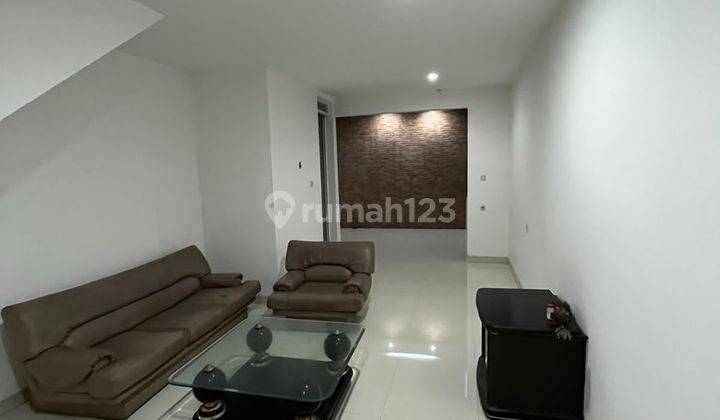Rumah Murah Full Renov di Komplek Istana Sudirman, Bandung 1