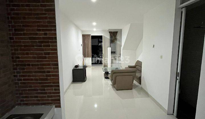 Rumah Murah Full Renov di Komplek Istana Sudirman, Bandung 3