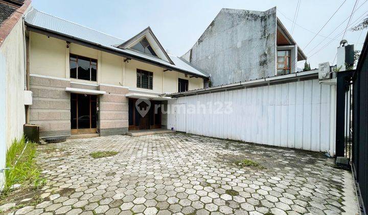 Rumah Hitung Tanah di Komplek Setra Indah, Bandung 1