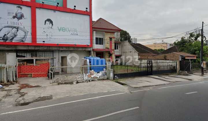 Ready-to-Use Shop House for Office 201 m2 Freehold Title Medan Perjuangan, Medan Ready-to-Use Shop House for Office 201 m2 Freehold Title Medan Perjuangan, Medan