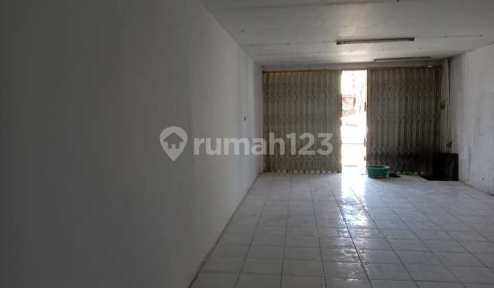 Good Strategic Shophouse with High Investment Return in Kopo Bandung