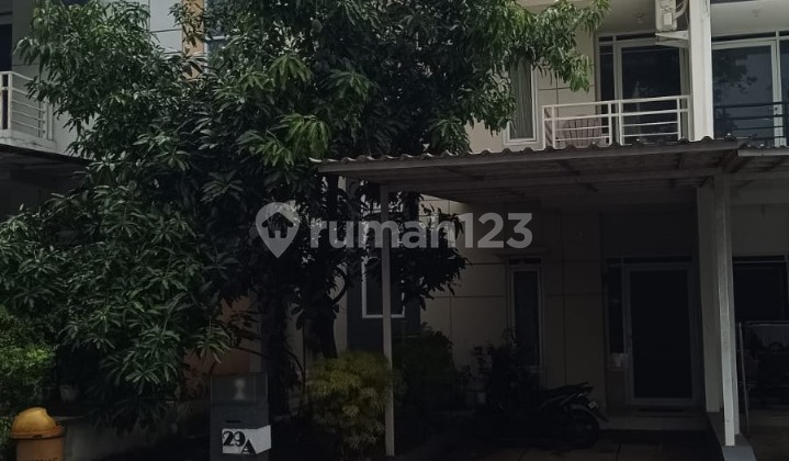 Rumah Bagus Semi Furnished SHM di Gunung Batu, Bandung
