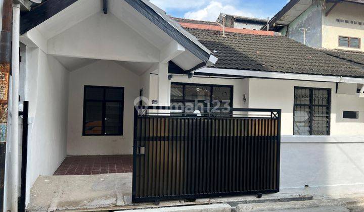 Rumah Bagus Terawat di Margaasih Bandung 1