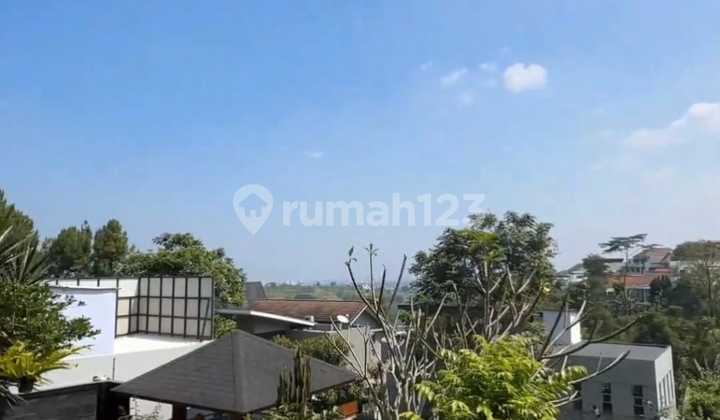 Rumah Lux Exclusive di Resor Dago Pakar Bandung Rumah Lux Exclusive di Resor Dago Pakar Bandung