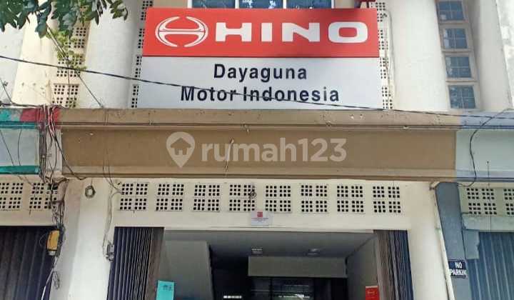 Strategic Ready-to-Use Good Shop House in Kopo, Bandung 2