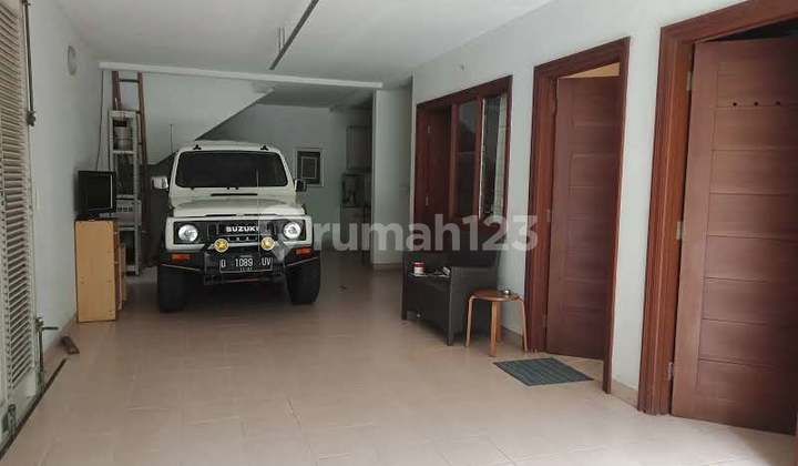 Rumah Lux Modern di Bale Pakuan, Ciumbuleuit 2