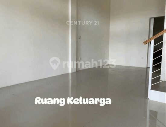 Exclusive Strategic 2-Story Residence Serpong Park Tangerang 2