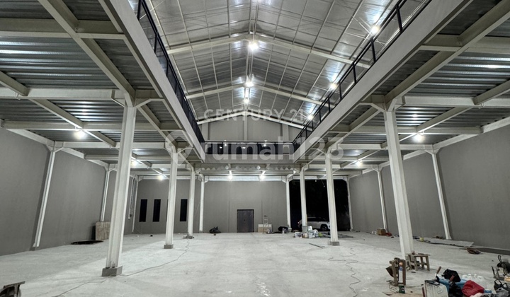 2-Storey Warehouse Bonus Office on Kamal Raya Street, Tegal Alur, Kalideres 2-Storey Warehouse Bonus Office on Kamal Raya Street, Tegal Alur, Kalideres