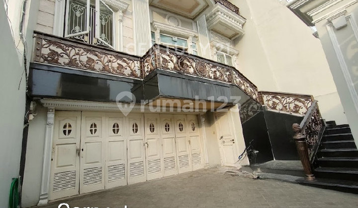 Premium Luxury House in Taman Palem Lestari, Cengkareng, West Jakarta