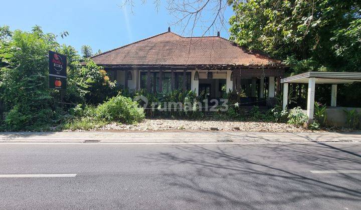 Bangunan Bekas Resto Jalan Utama Terompong Nusa Dua 1