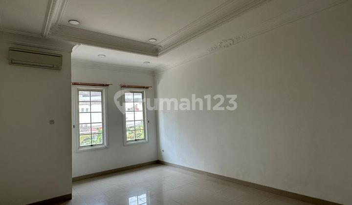 For Rent or Sale 2-Story House in Bukit Gading Mediterania, Kelapa Gading, North Jakarta 2