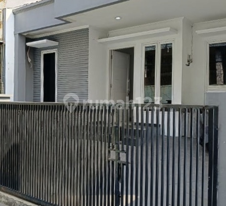 Disewakan Rumah Minimalis Daerah Tarian Raya Kelapa Gading Jakarta Utara
