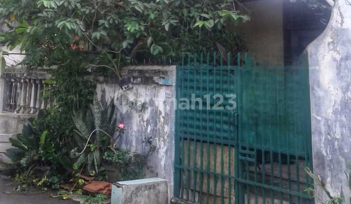 Dijual Rumah Tua Hitung Tanah Posisi Hook Di Kampung Ambon Jakarta Timur