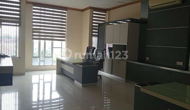 For Rent, Nice 3-Story Shop House in Cempaka Putih, Central Jakarta 2