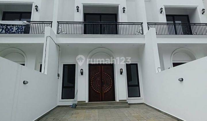 Rumah Mewah Baru Dijual 3 Lantai Di Pulomas Jaktim 2