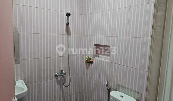 For Rent / For Sale 2.5 LT Shop House on Pondok Kopi Roadside, East Jakarta 2