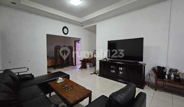 Disewakan Rumah Rapih Terawat Lokasi Strategis Di Duren Sawit Jakarta Timur 2
