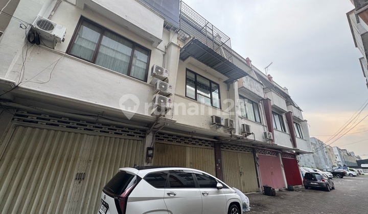 For Sale / For Rent Strategic Klampis Shop House 1