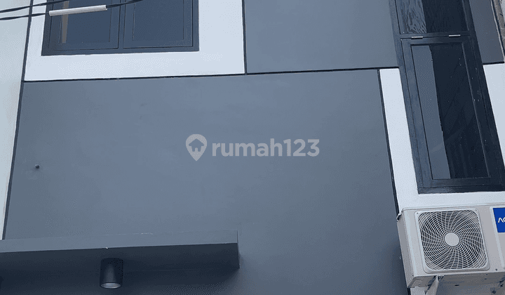 Rumah 2 Lantai Minimalis Modern di Warakas Jakarta Utara SHM 1