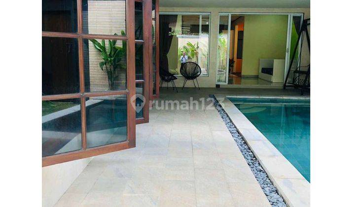 10 Years Rent New Renovated 2 BR Villa At Kerobokan Kaja 6
