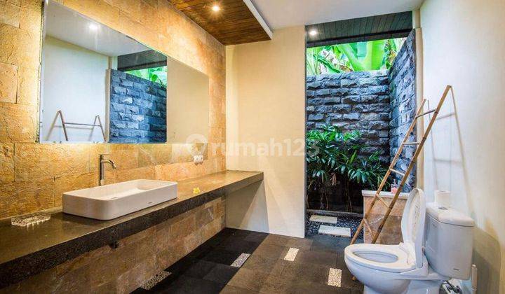 For Lease 4 BR River Side Villa Close To Nyanyi Beach 5