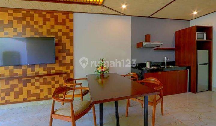 Monthly Rent 3 BR Villa In Petitenget Seminyak 8
