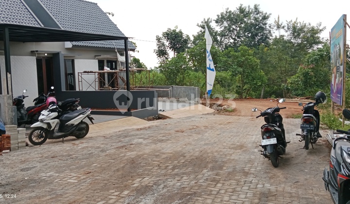 Unnes Area House in Patemon, Gunungpati, Semarang 2