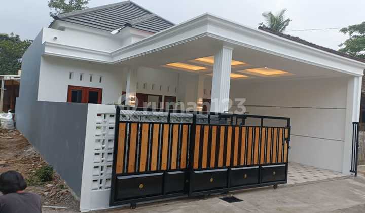 Luxurious Comfortable New House Near Unnes Campus 1