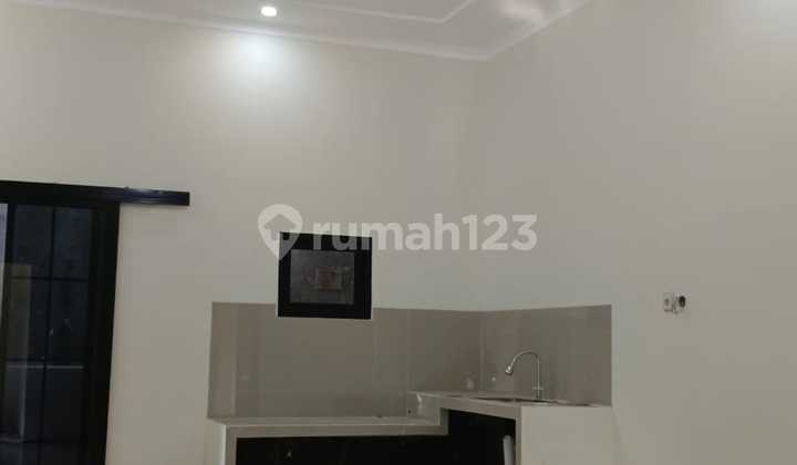 Luxury House Near Unnes Campus in Mangunsari Gunungpati 2