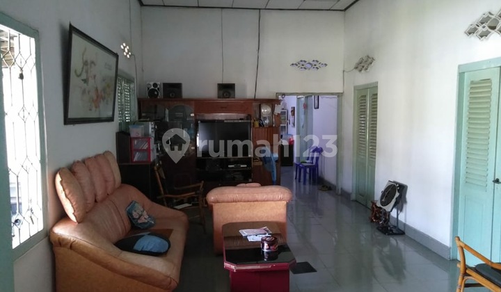 Semi Furnished 5