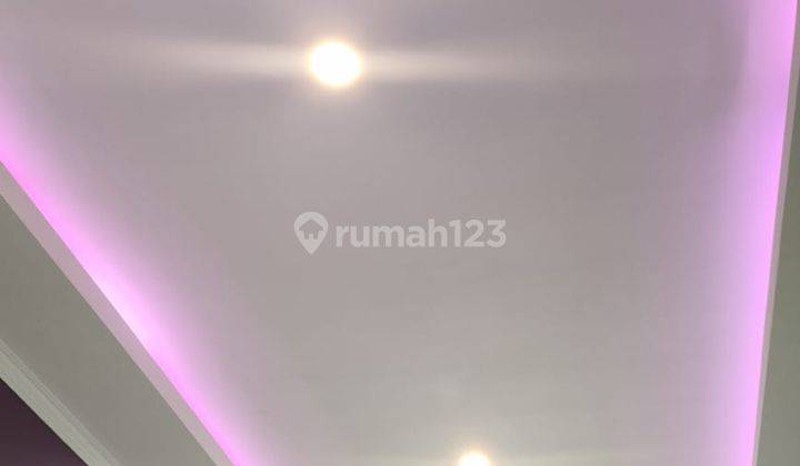 Rumah 3 lantai taman royal tangerang 7