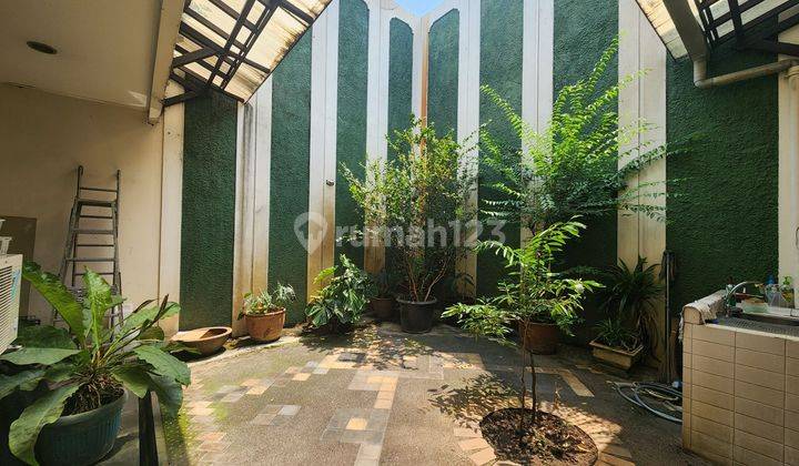 Rumah siap huni diperumahan elite intercon kebon jeruk 2