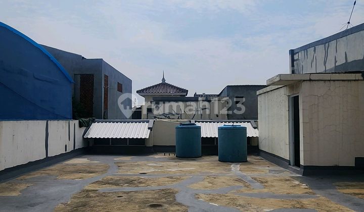 For Rent 2 Connected Shophouse Units at Lodan Center Complex
