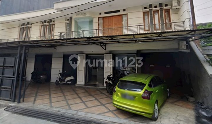 Rumah Kantor Lokasi Strategis di Turangga di Jalan Mainroad Aktif