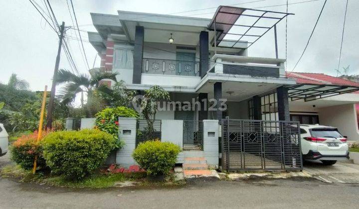 Rumah 2 Lantai Semi Furnish Di Soekarno Hatta  2