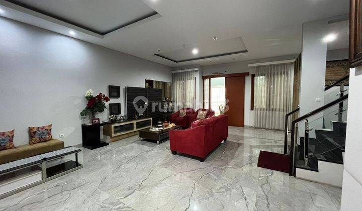 Rumah Cantik 2 Lantai Full Furnish Dalam Komplek di Buah Batu 2