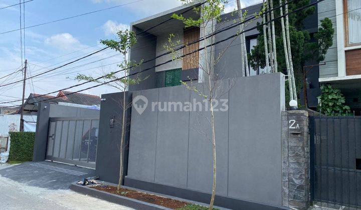 Rumah Mewah Modern 2 Lantai di Setrasari Bandung 1