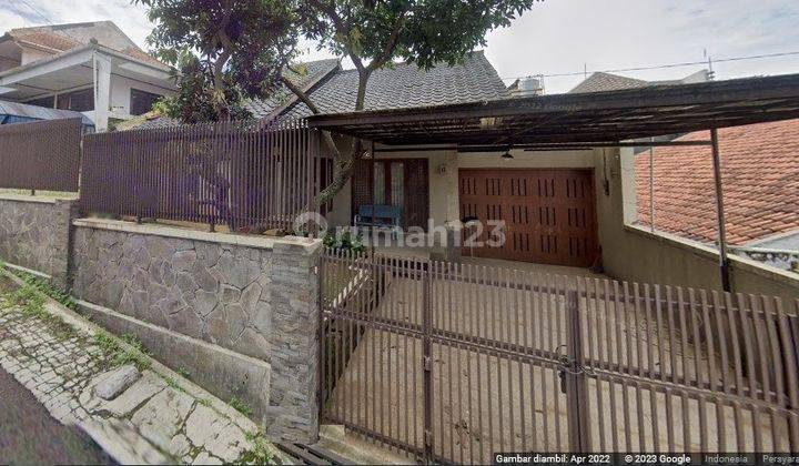 Rumah Bagus 2 Lantai Berlokasi Strategis di Cigadung Bandung 1