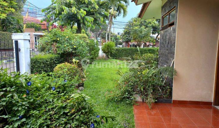 Rumah Terawat 2 Lantai Lokasi Asri di Gegerkalong Bandung Kota 2