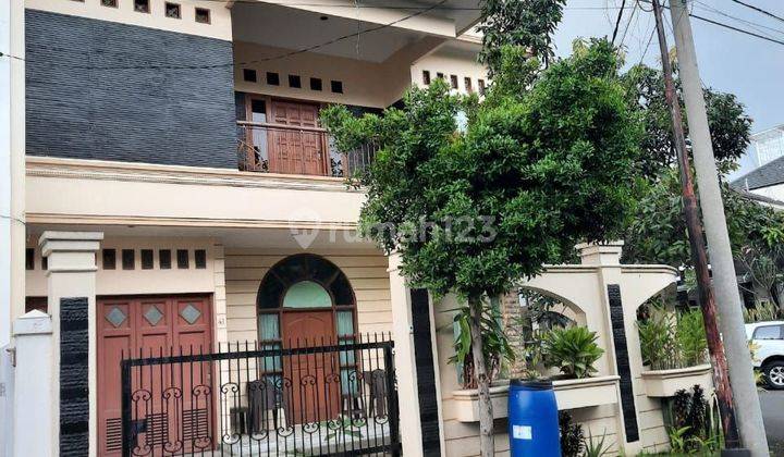 Rumah Mewah Posisi Hook di Komplek Antapani Kota Bandung 2