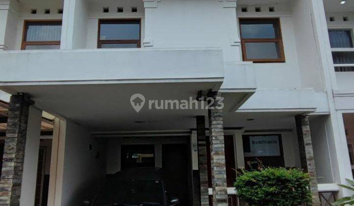 Rumah Bagus 2 Lantai Siap Huni di Cikutra Kota Bandung 1